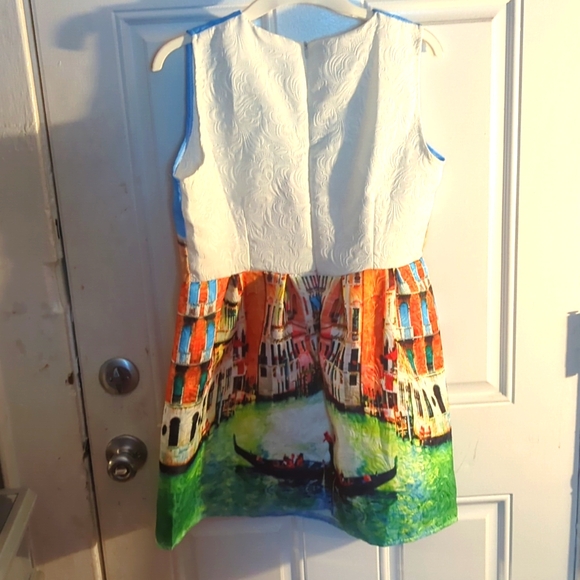 Scenic Print Dress - Picture 3 of 3